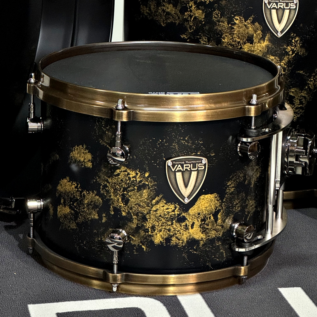 Oro Nero Drum Set - Image 3